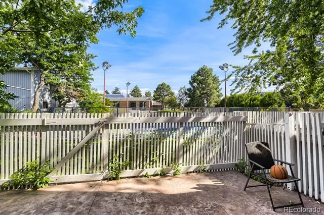 2938 S Parker Court Aurora, CO 80014