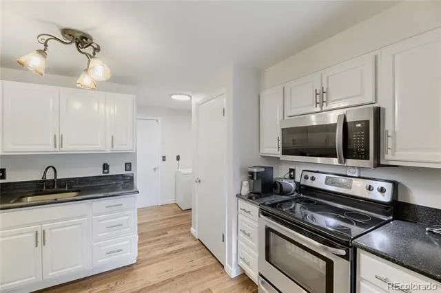 2938 S Parker Court Aurora, CO 80014