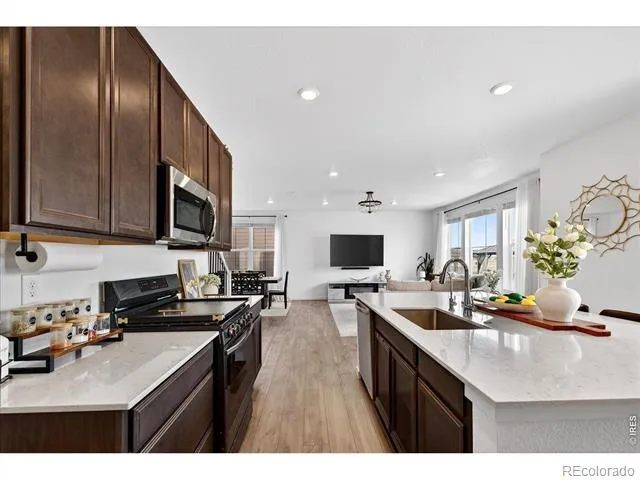 10271 Tucson Street Commerce City, CO 80022