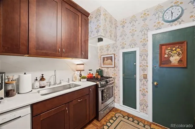 963 Logan Street #2 Denver, CO 80203