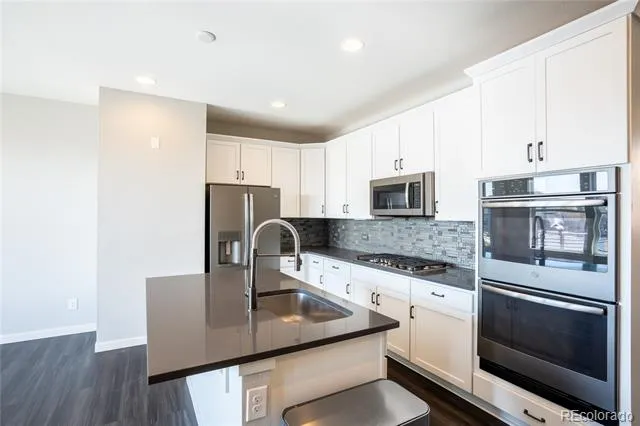 15858 E Broncos Place Englewood, CO 80112
