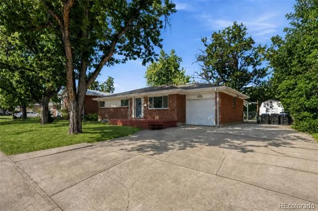 6085 Parfet Street Arvada, CO 80004