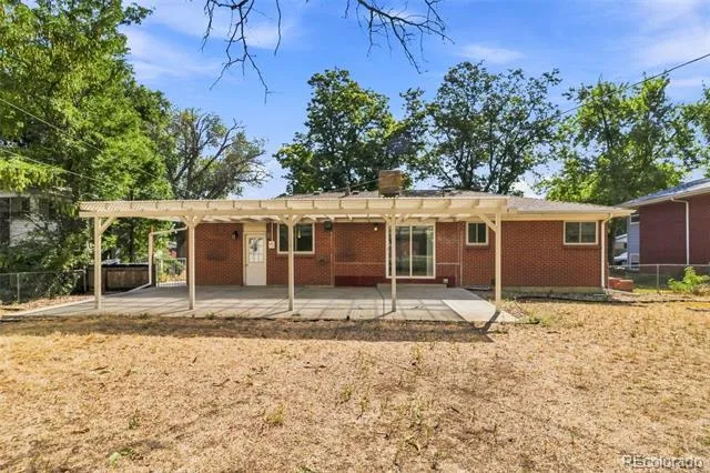 6085 Parfet Street Arvada, CO 80004
