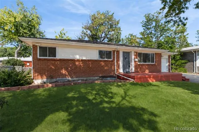 6085 Parfet Street Arvada, CO 80004