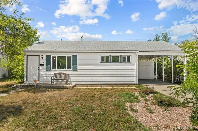 725 Kingston Street Aurora, CO 80010