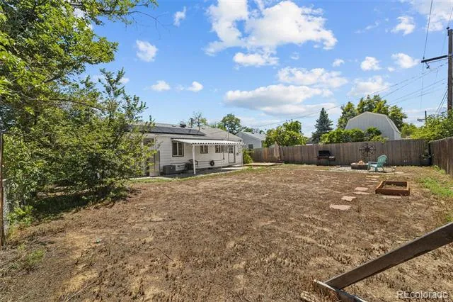 725 Kingston Street Aurora, CO 80010