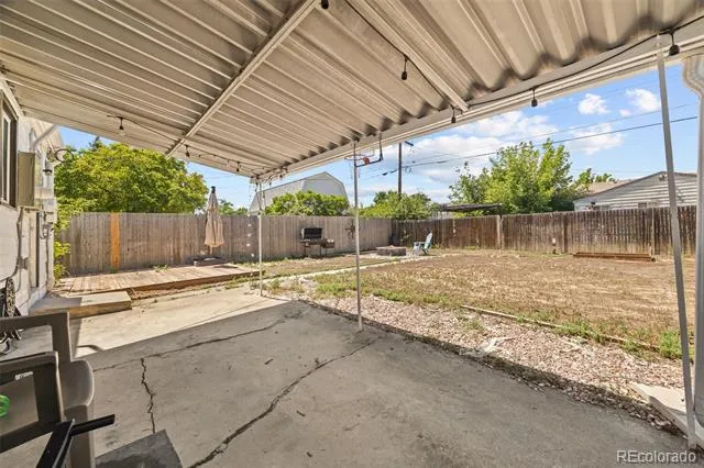 725 Kingston Street Aurora, CO 80010