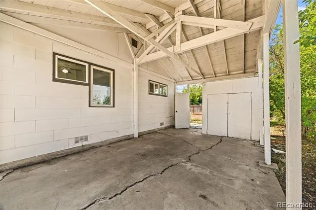 725 Kingston Street Aurora, CO 80010