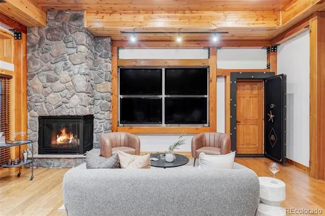 3770 W 101st Avenue Westminster, CO 80031