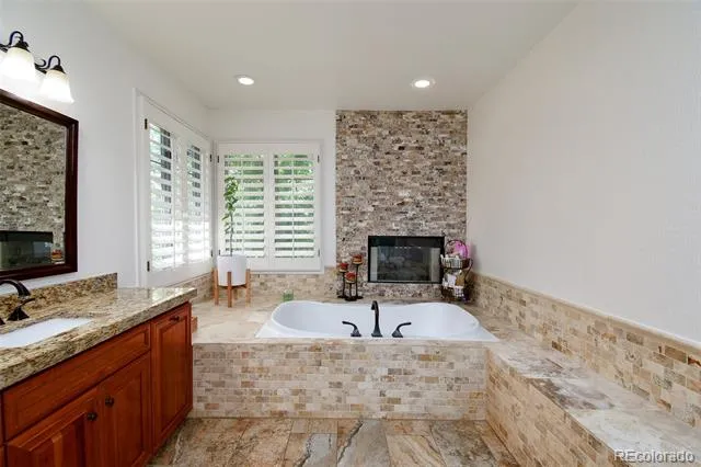 921 Courtland Place Highlands Ranch, CO 80126