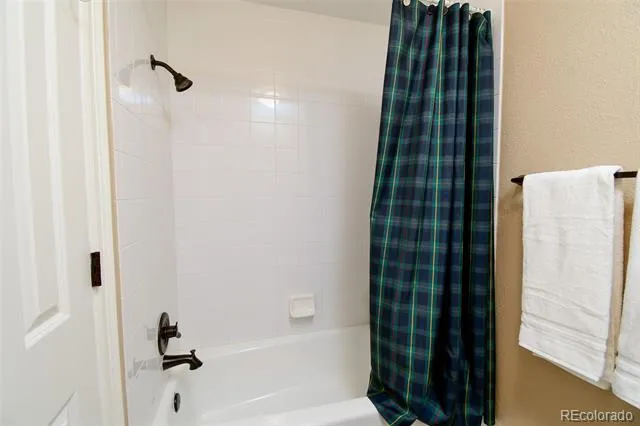 921 Courtland Place Highlands Ranch, CO 80126