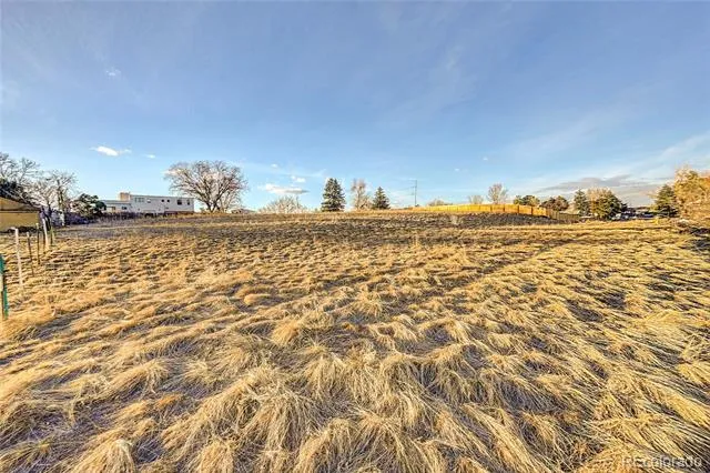 7402 W 76th Avenue Arvada, CO 80003