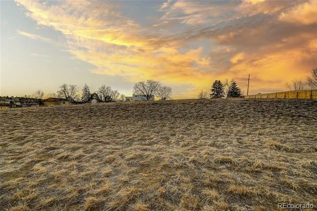7402 W 76th Avenue Arvada, CO 80003