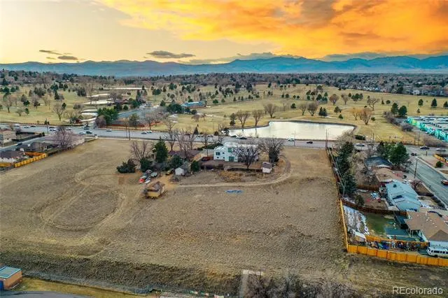 7402 W 76th Avenue Arvada, CO 80003