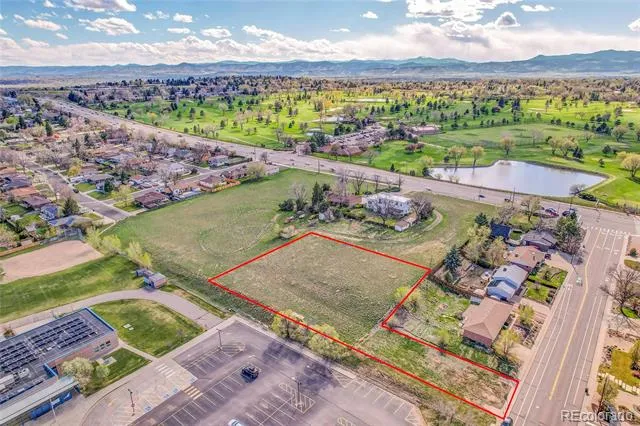 7402 W 76th Avenue Arvada, CO 80003