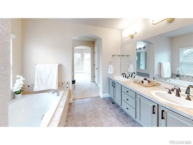 9516 Shenstone Drive Parker, CO 80134