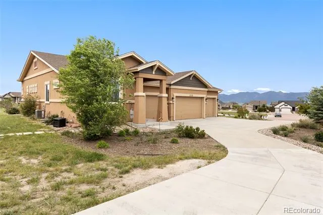 3729 Floating Cloud Court Colorado Springs, CO 80908