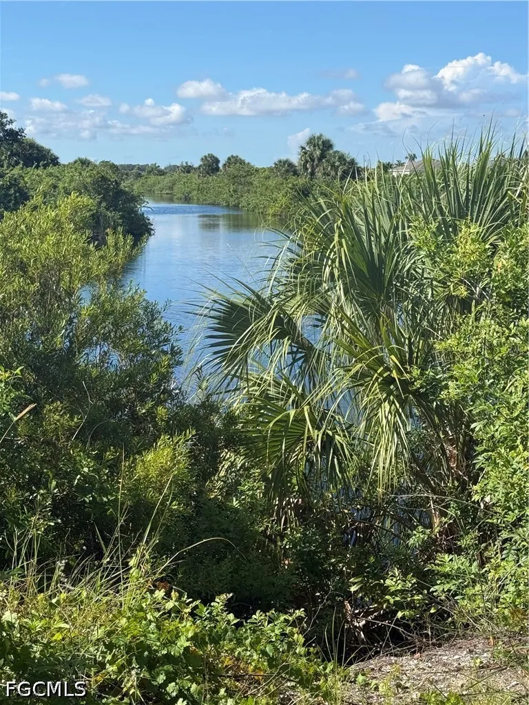 NW 41st Lane Cape Coral, FL 33993