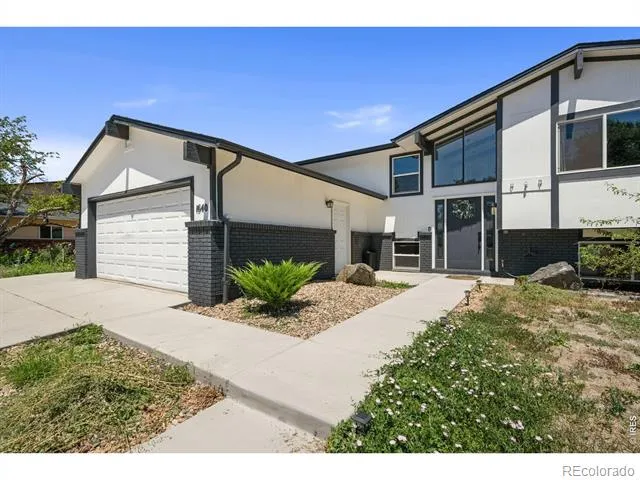 1640 Amherst Drive Longmont, CO 80503