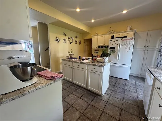3177 Silver Fox Drive Montrose, CO 81401