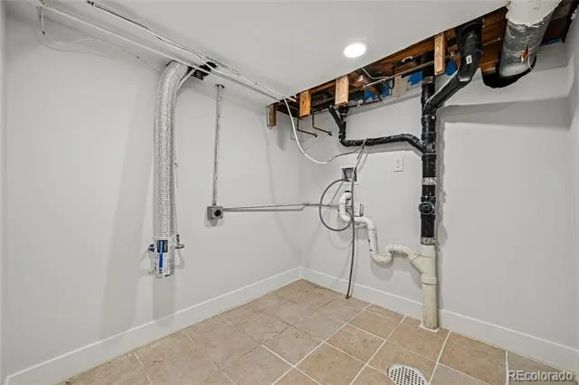 1568 Beeler Street Aurora, CO 80010