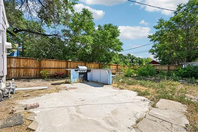 1568 Beeler Street Aurora, CO 80010
