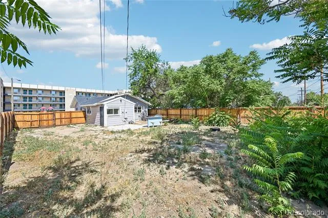 1568 Beeler Street Aurora, CO 80010