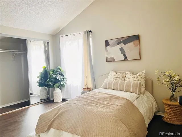 10107 E Peakview Avenue Englewood, CO 80111