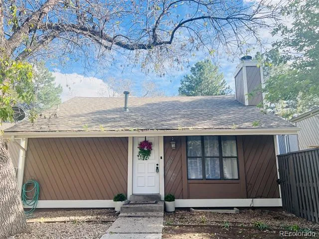 10107 E Peakview Avenue Englewood, CO 80111