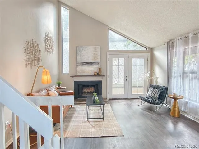 10107 E Peakview Avenue Englewood, CO 80111