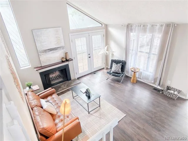 10107 E Peakview Avenue Englewood, CO 80111