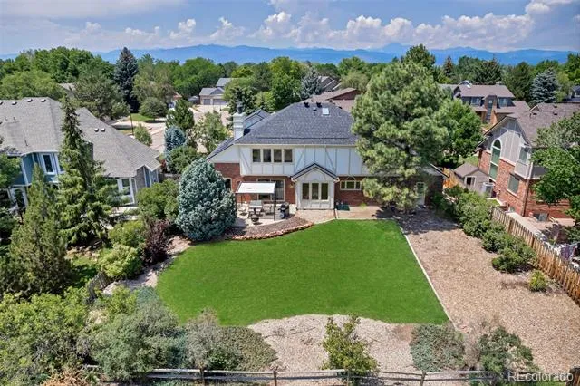 1147 Twin Peaks Circle Longmont, CO 80503