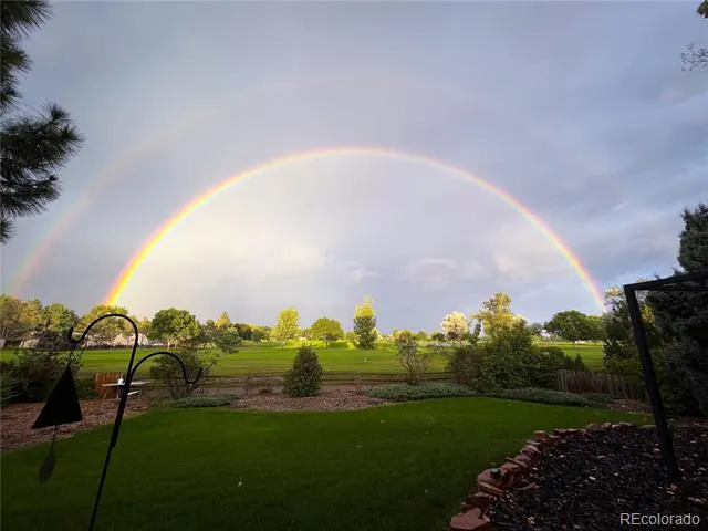 1147 Twin Peaks Circle Longmont, CO 80503