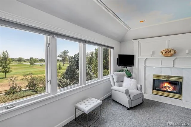 1147 Twin Peaks Circle Longmont, CO 80503