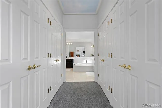 1147 Twin Peaks Circle Longmont, CO 80503