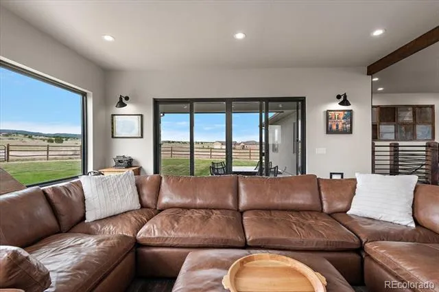 9105 Lago Vistas Boulevard Colorado City, CO 81019