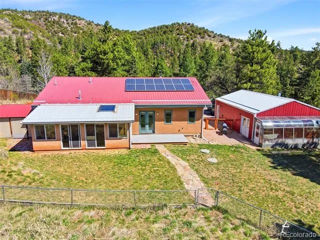 9028 Cascade Avenue Beulah, CO 81023