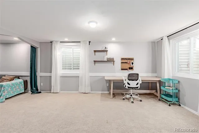 9454 Wolfe Place Highlands Ranch, CO 80129