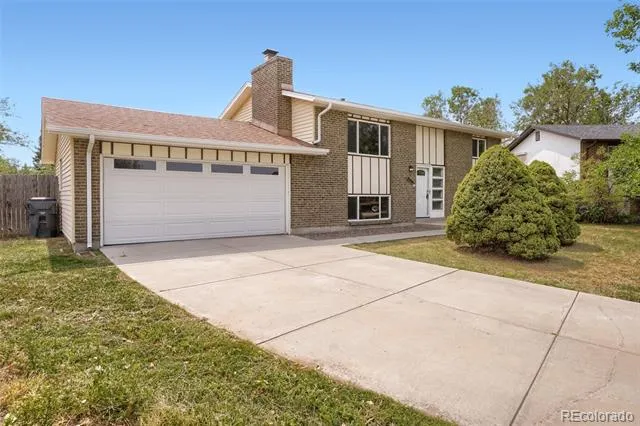1068 Norfolk Street Aurora, CO 80011