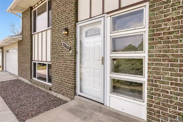 1068 Norfolk Street Aurora, CO 80011