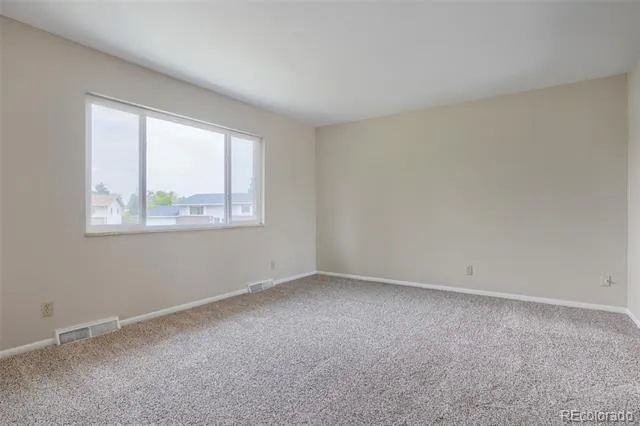 1068 Norfolk Street Aurora, CO 80011