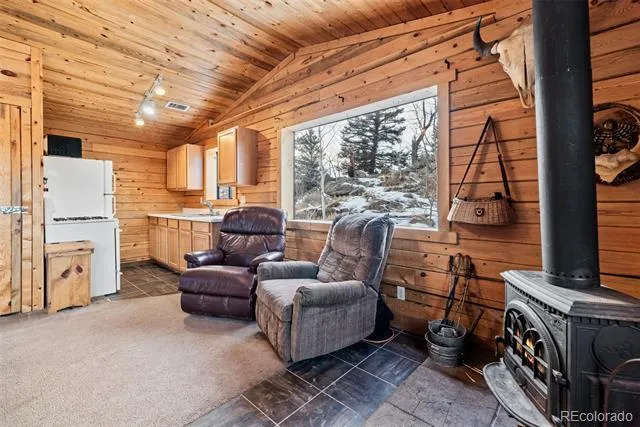 225 Deadwood Drive Jefferson, CO 80456