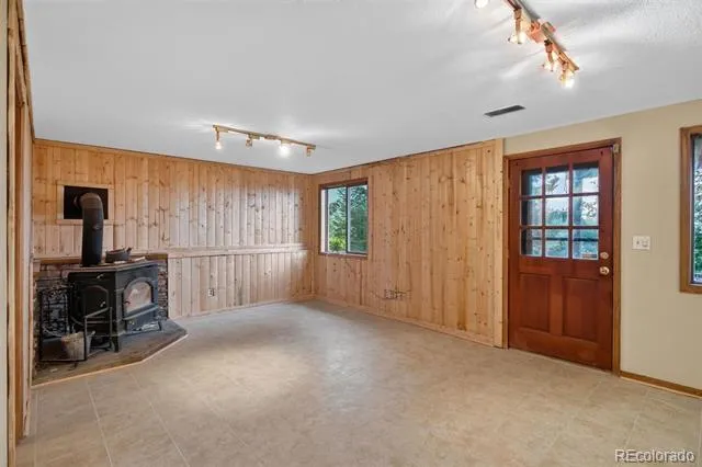 10176 Crest View Drive Morrison, CO 80465