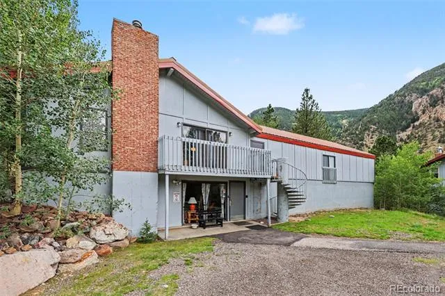 1901 Clear Creek Drive #B302 Georgetown, CO 80444