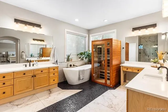 10069 Longview Drive Lone Tree, CO 80124