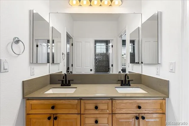 10069 Longview Drive Lone Tree, CO 80124