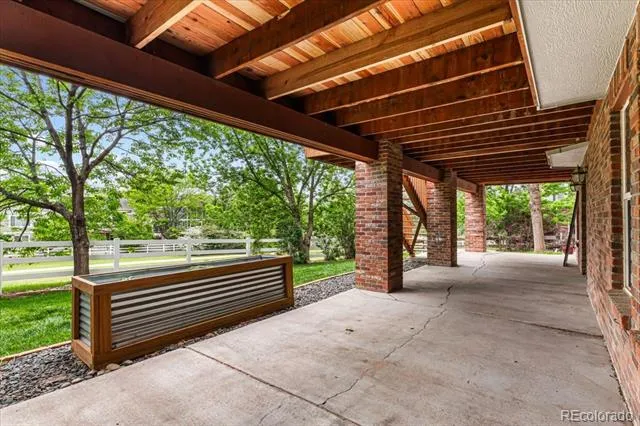 10069 Longview Drive Lone Tree, CO 80124