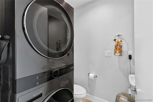 5544 W 10th Place Denver, CO 80214