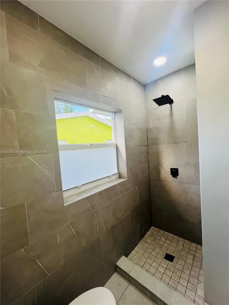 1332 NW 3rd Ave Fort Lauderdale, FL 33311