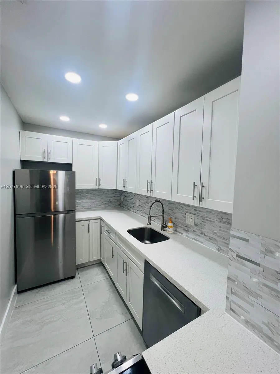 1332 NW 3rd Ave Fort Lauderdale, FL 33311